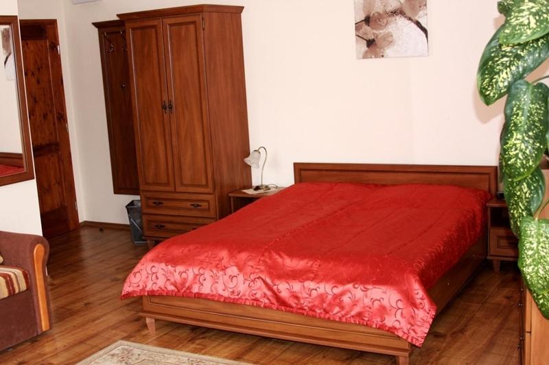 Olymp Penzion Комарно Номер фото